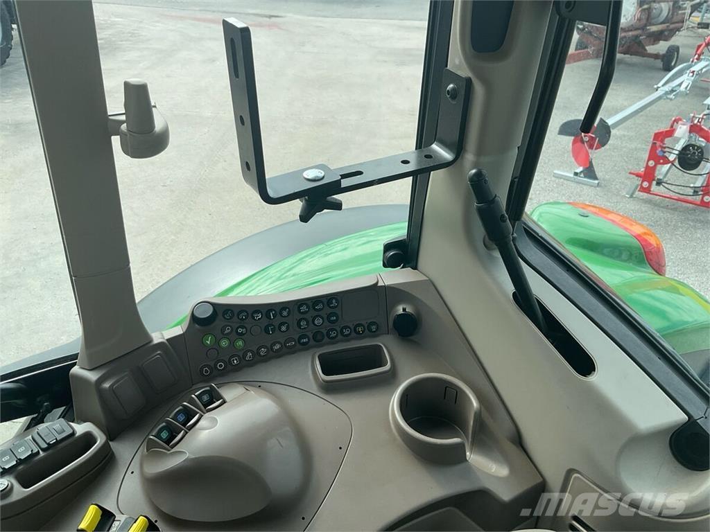 John Deere 6120M Traktorit