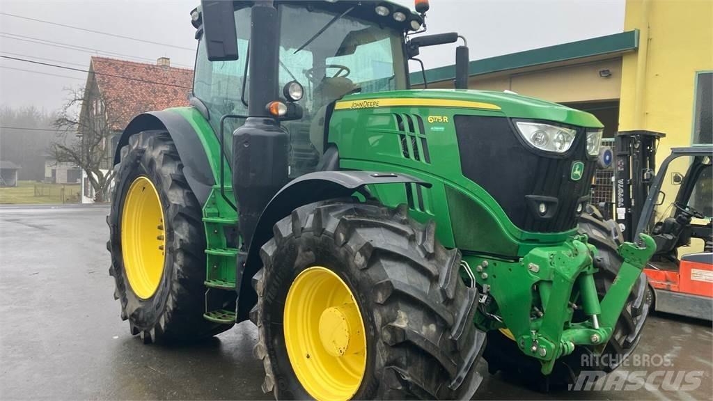 John Deere 6175R Traktorit
