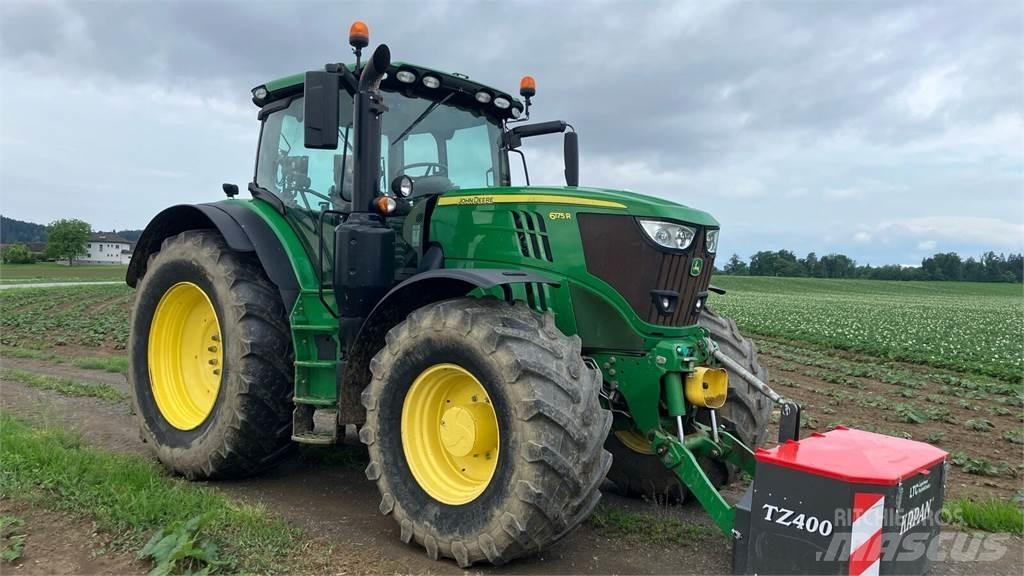 John Deere 6175R Traktorit
