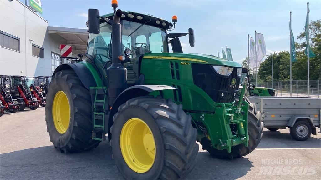John Deere 6250R Traktorit