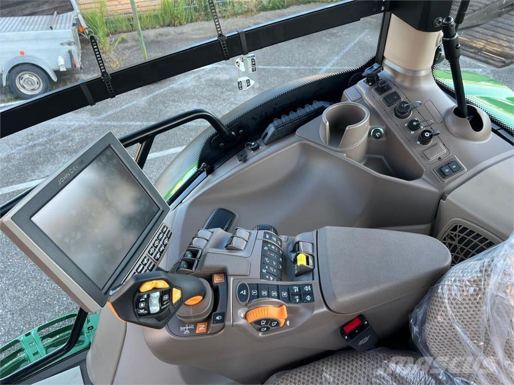 John Deere 6R 130 Traktorit