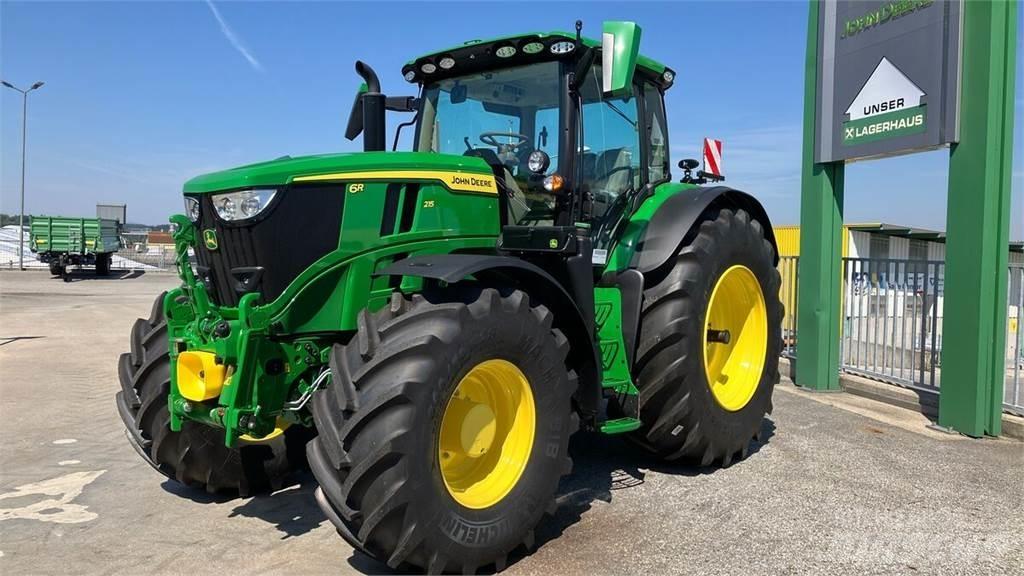 John Deere 6R 215 Traktorit