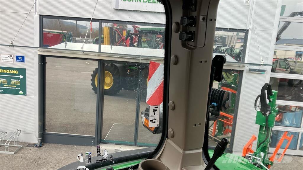 John Deere 7R 330 Traktorit
