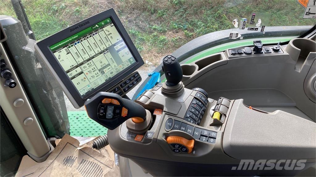 John Deere 7R330 Traktorit