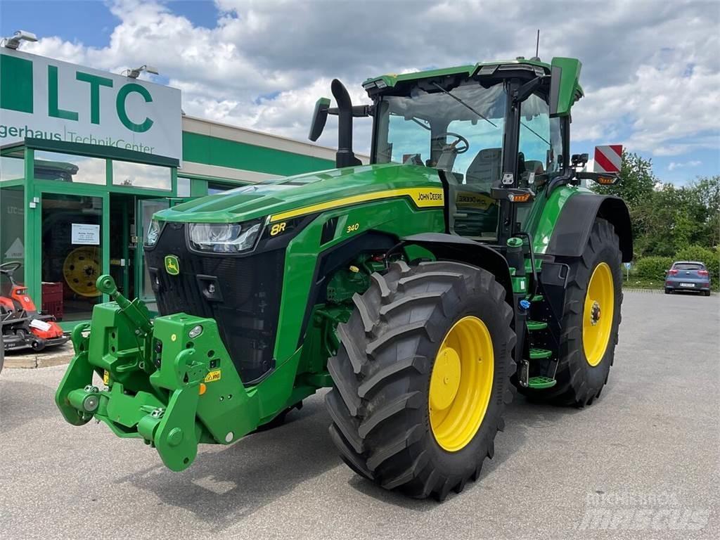 John Deere 8R340 Traktorit