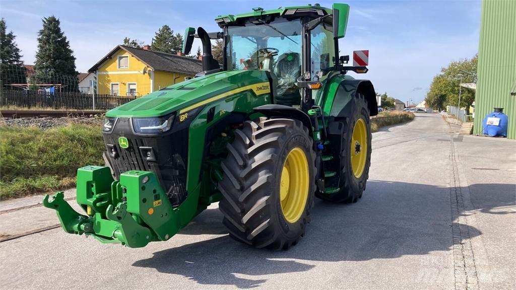 John Deere 8R370 Traktorit
