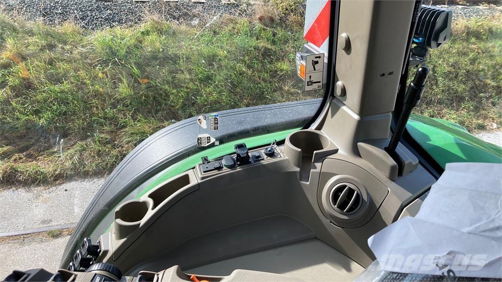 John Deere 8R370 Traktorit