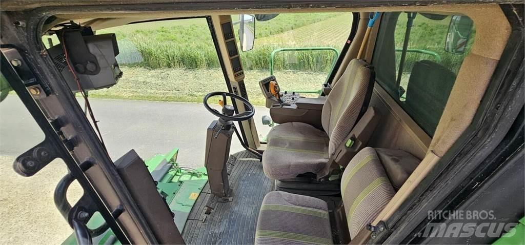 John Deere T550 Leikkuupuimurit