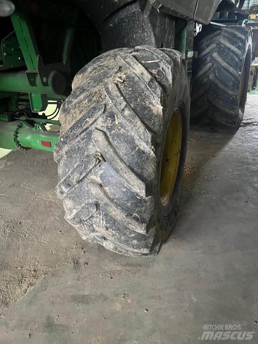 John Deere T670 Leikkuupuimurit