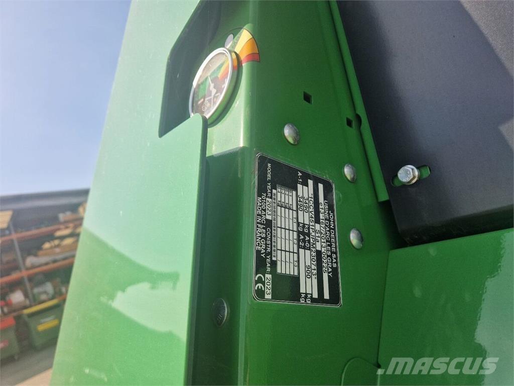 John Deere V451M Pyöröpaalaimet