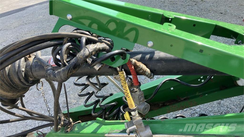 John Deere V461R Pyöröpaalaimet