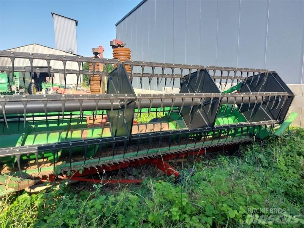 John Deere W440 Leikkuupuimurit
