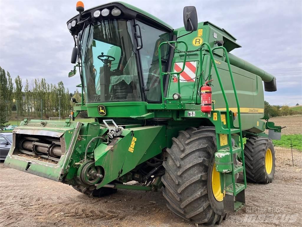 John Deere W660 HM Leikkuupuimurit