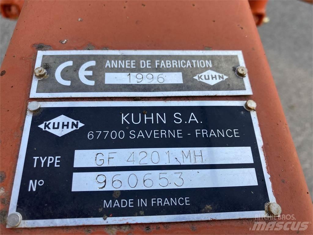 Kuhn GF 4201 MH Pöyhimet ja haravat