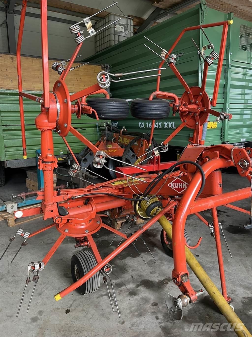 Kuhn GF 4201 MH Pöyhimet ja haravat
