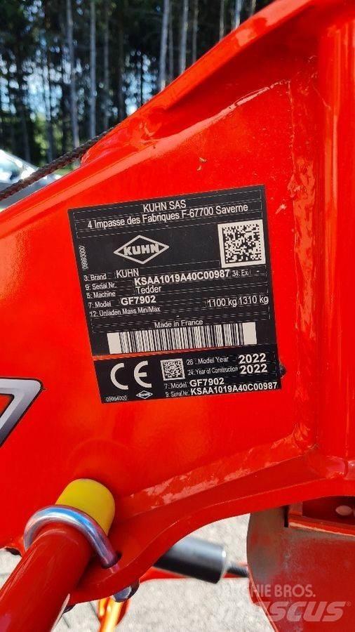 Kuhn GF8703 Pöyhimet ja haravat