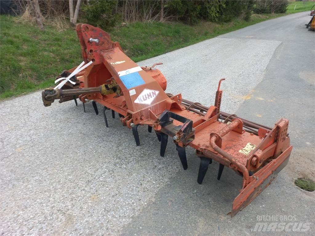 Kuhn HR 302 M Kiekkomultaimet ja lautasäkeet
