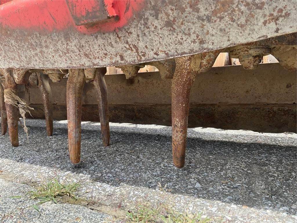 Lely Kombi Kiekkomultaimet ja lautasäkeet