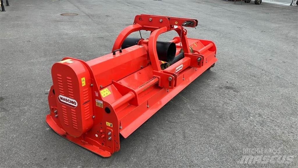Maschio Bisonte 280 Kesantoleikkurit ja -murskaimet