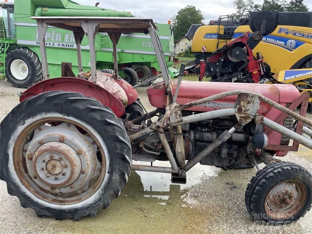 Massey Ferguson 65 Traktorit