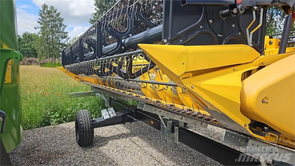 New Holland CX8040 Leikkuupuimurit
