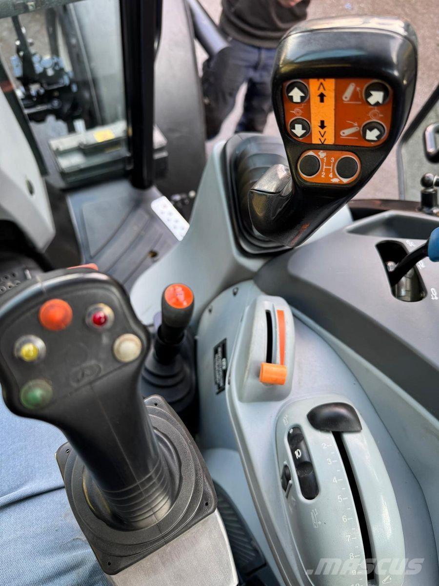 New Holland T4.115 Traktorit