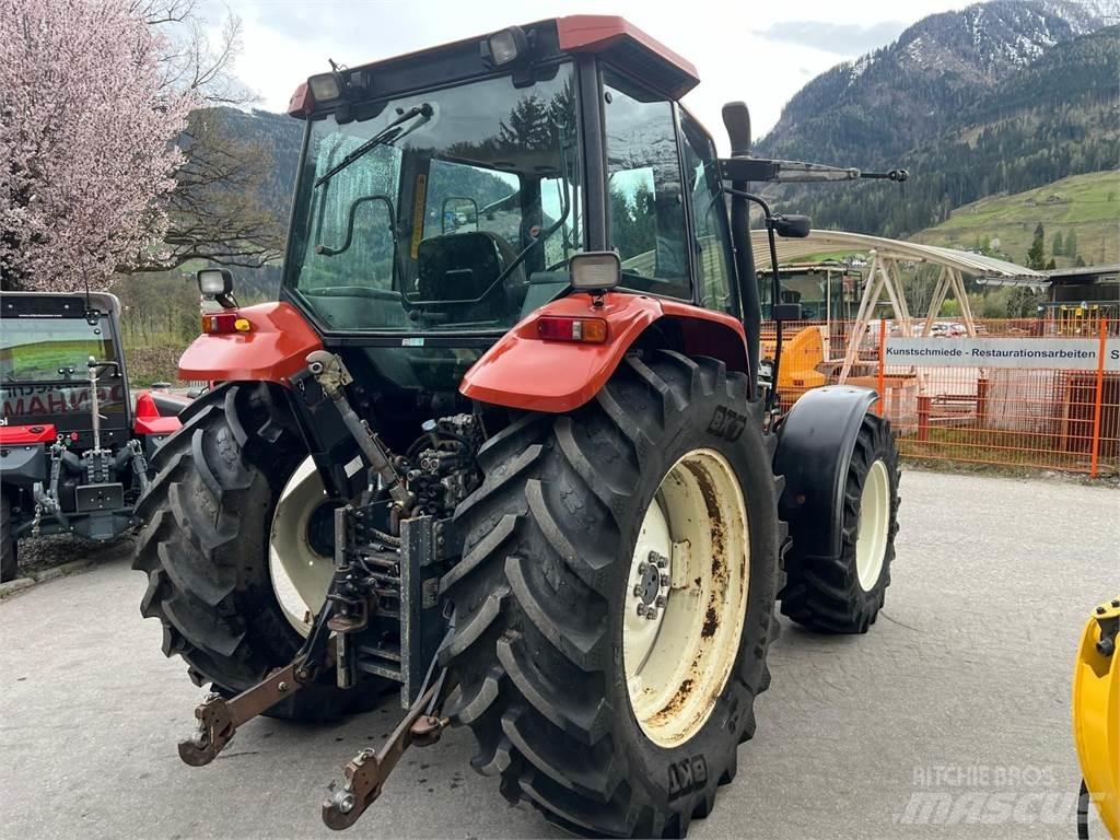 New Holland TS 90 Traktorit