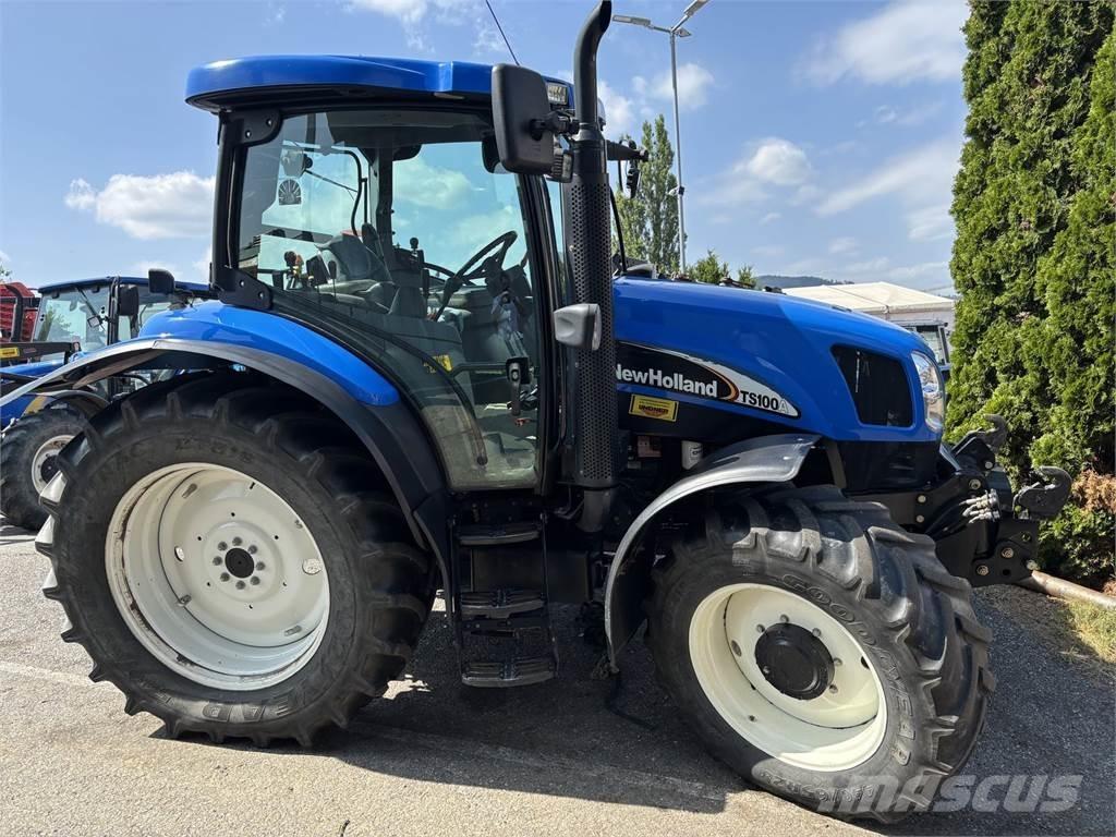 New Holland TS100A Traktorit