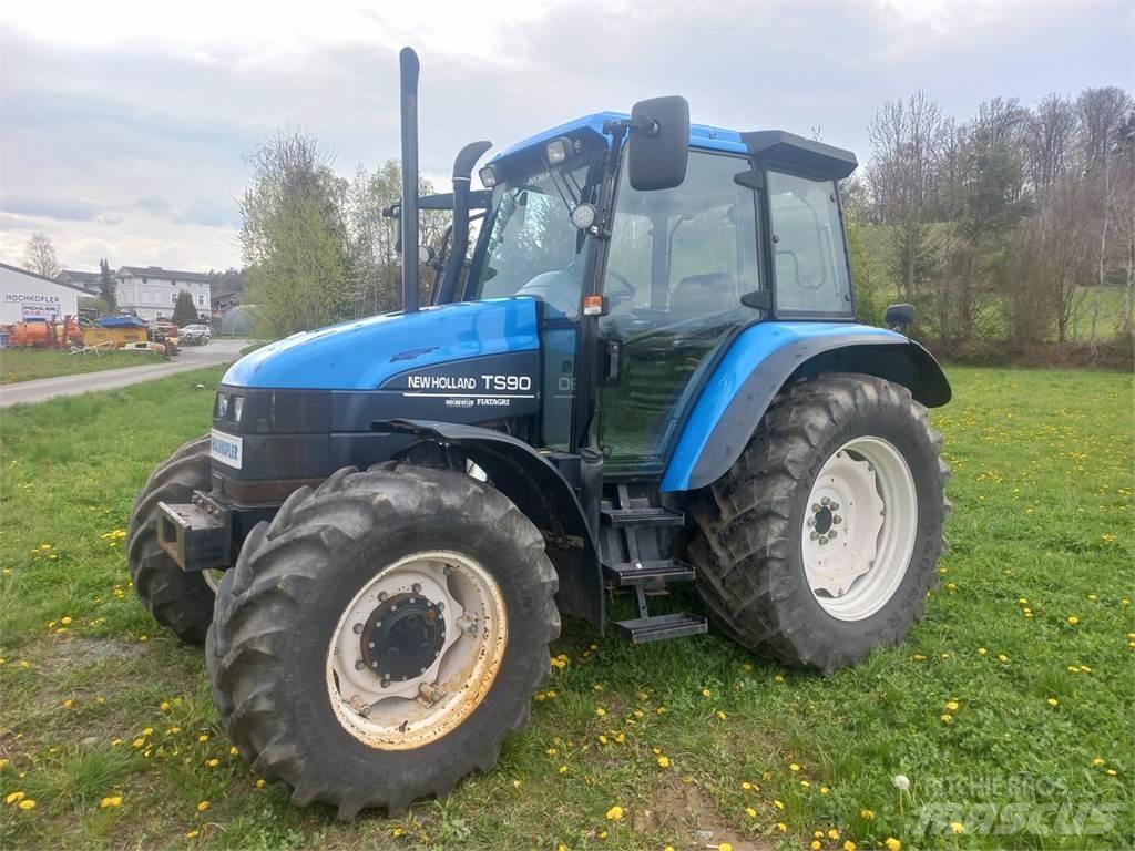 New Holland TS90 Traktorit