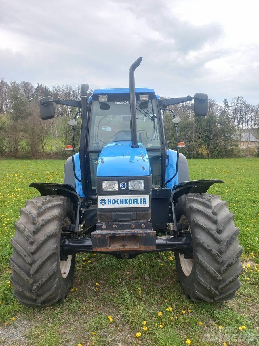 New Holland TS90 Traktorit