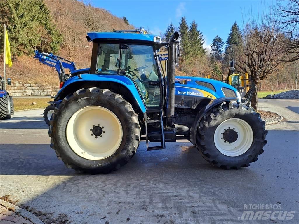 New Holland TVT 190 Traktorit
