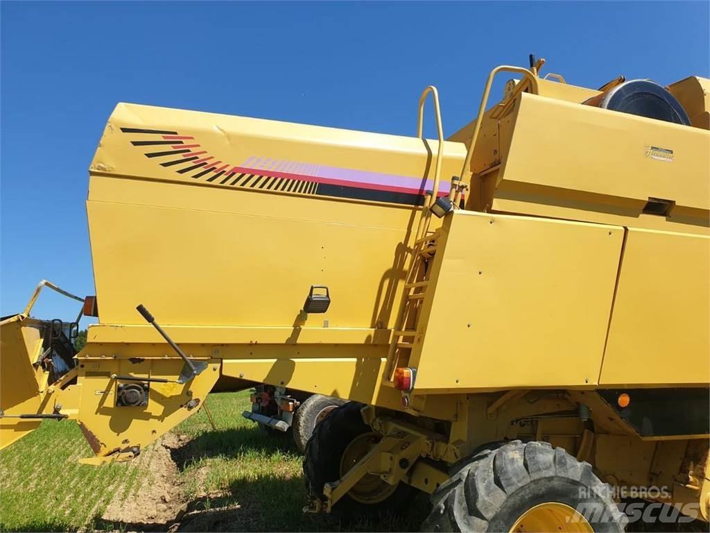 New Holland TX 65 Leikkuupuimurit