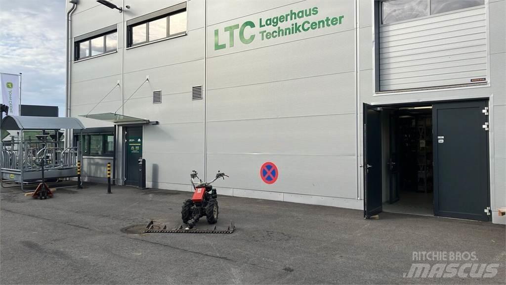 Reform 216 KL Päältäajettavat ruohonleikkurit