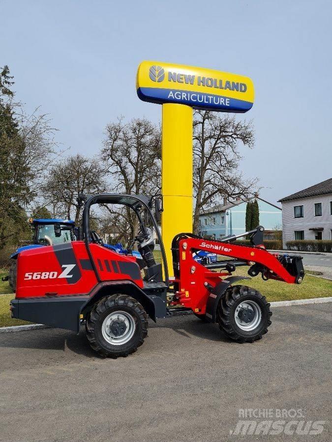 Schäffer 5680Z Etukuormaimet ja kaivuulaitteet
