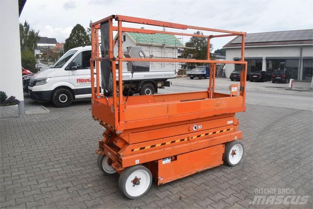 SkyJack SJ III 3220 Kuukulkijat
