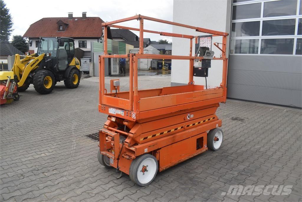 SkyJack SJ-III 3220 Kuukulkijat