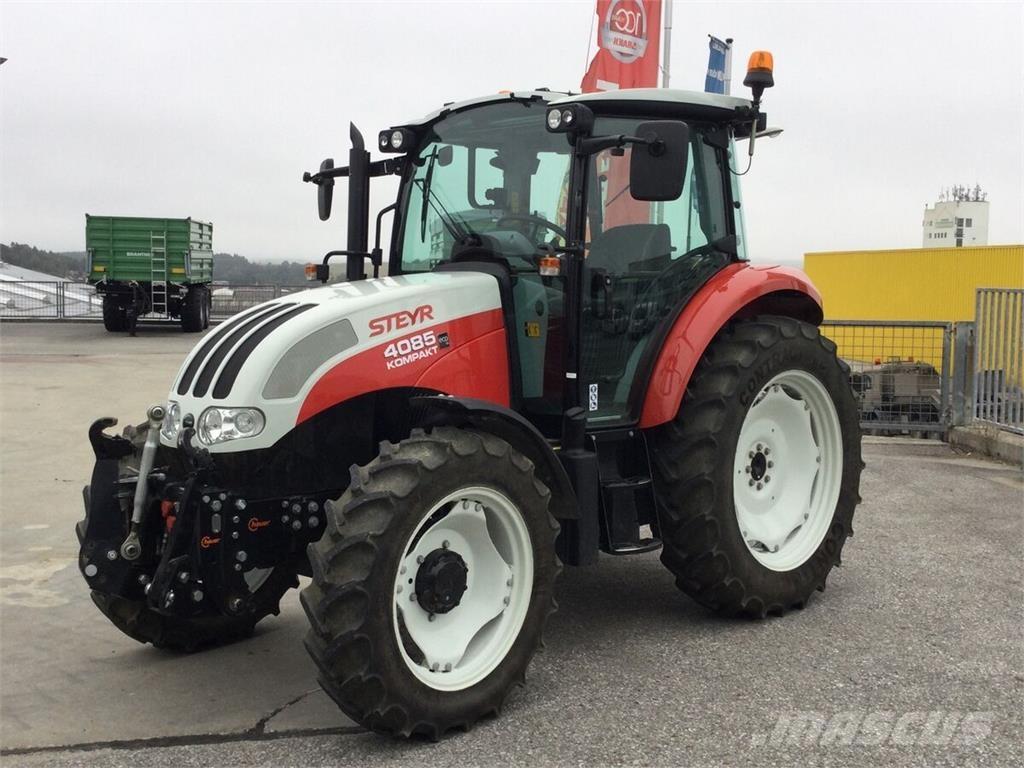 Steyr 4085 Kompakt Traktorit