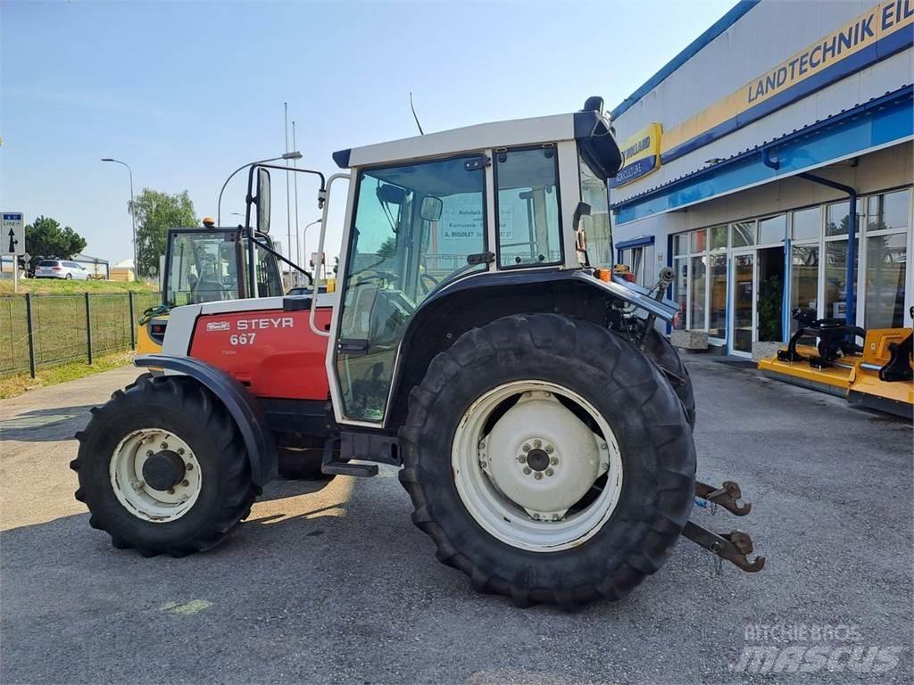 Steyr 667 Traktorit