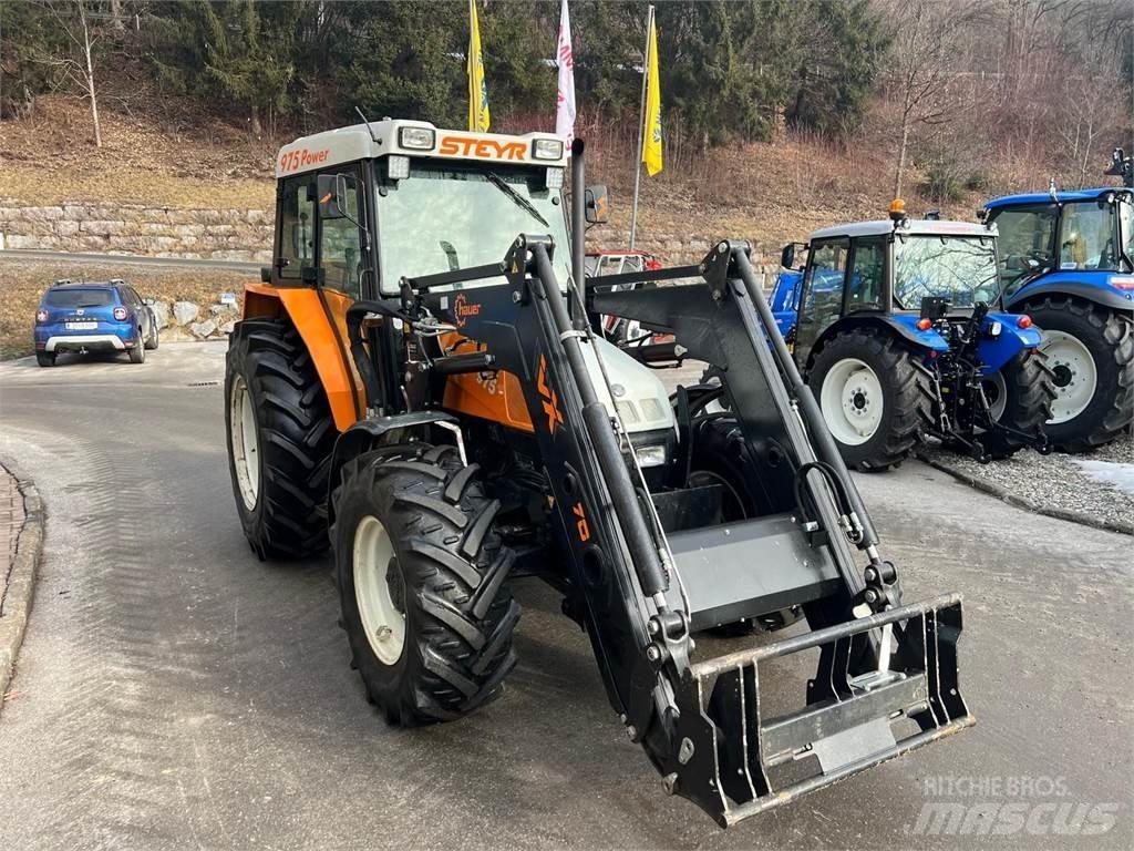 Steyr 975A Traktorit