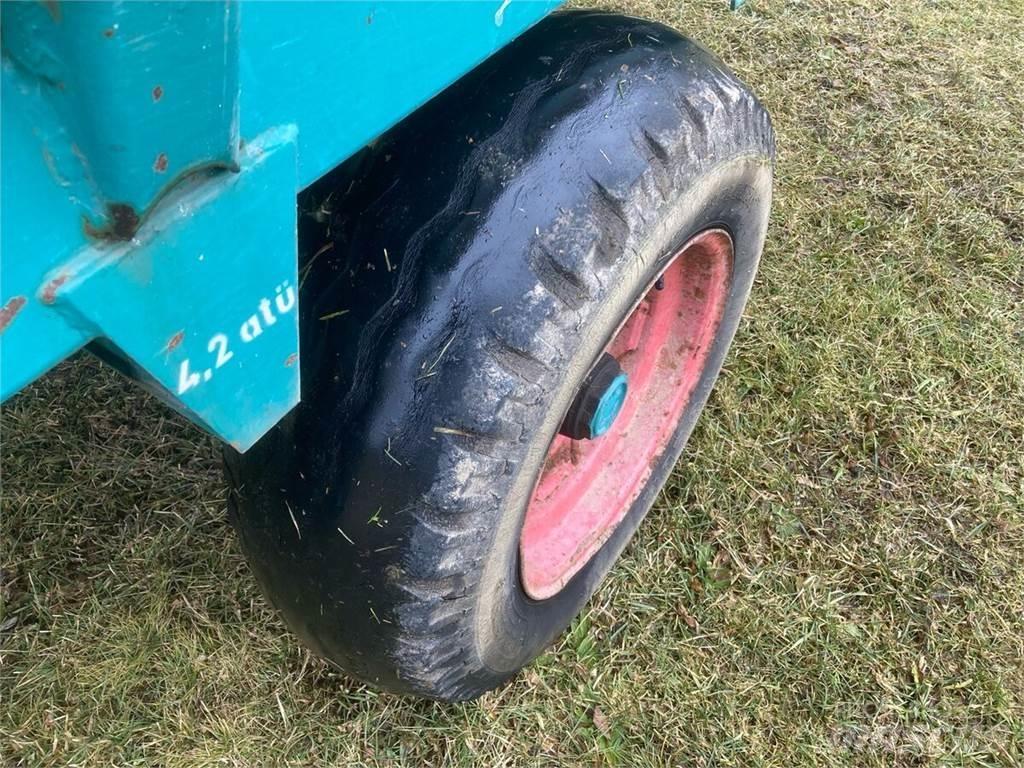 Steyr Hamster 803V Keräävät noukinvaunut ja silppurivaunut