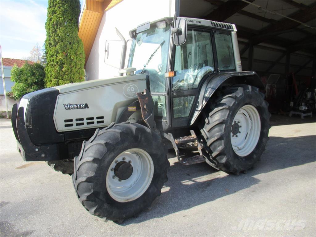 Valtra 6200 Traktorit