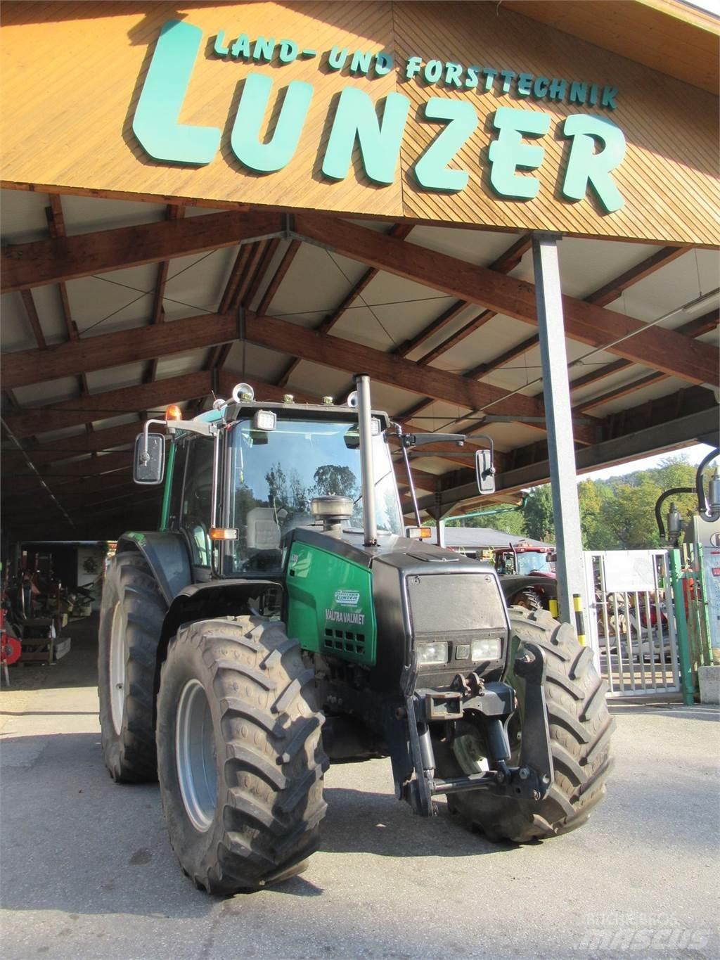 Valtra 6300 Traktorit