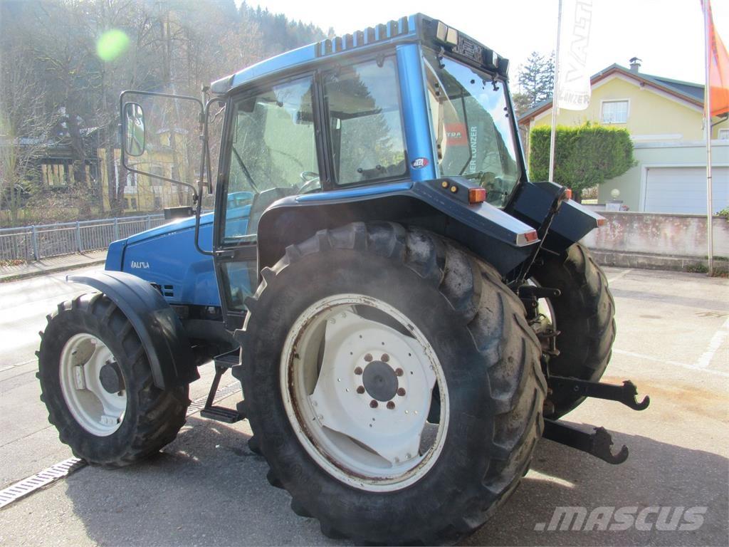 Valtra 6400 Traktorit
