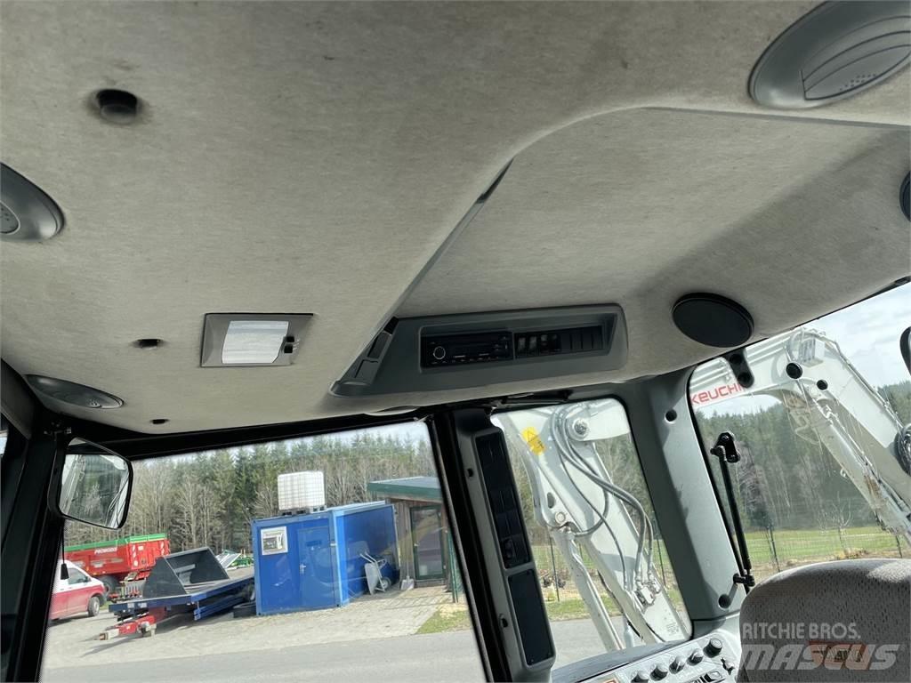 Valtra N 82 Hi-Tech Traktorit