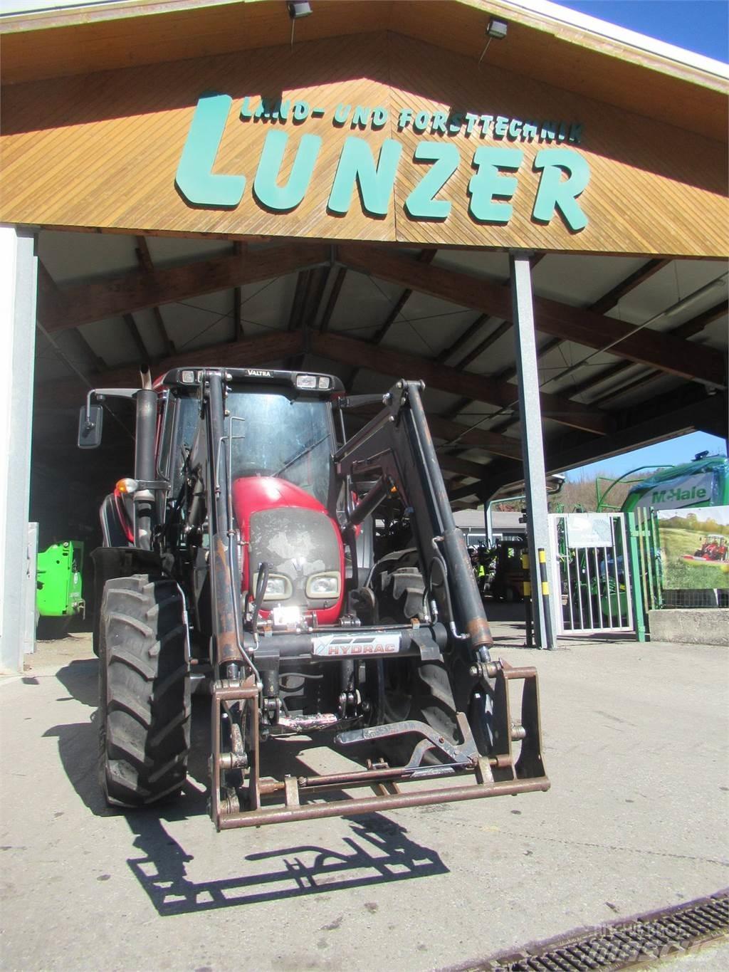 Valtra N 92 Hi Tech Traktorit