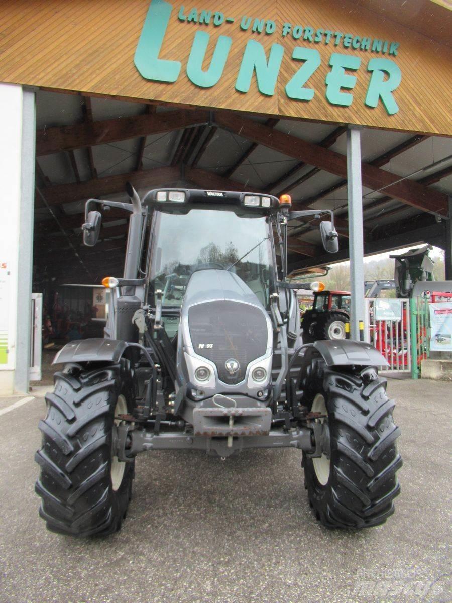 Valtra N 93 HiTech5 Traktorit