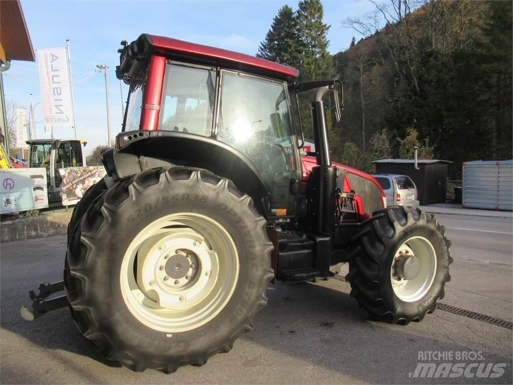 Valtra N163D Traktorit