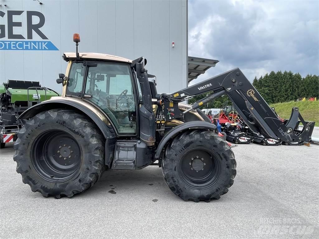 Valtra N174 HiTech Traktorit