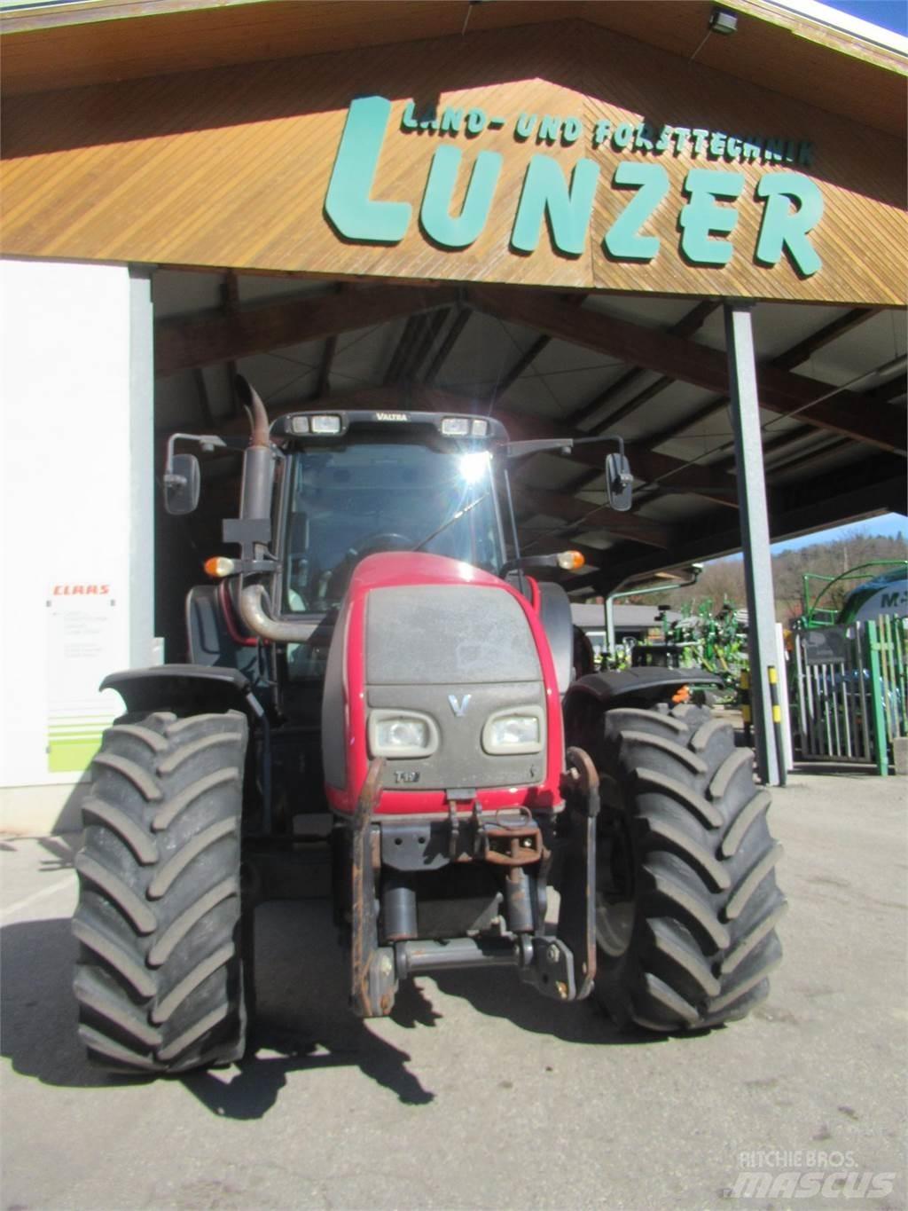 Valtra T 191 HiTech Traktorit