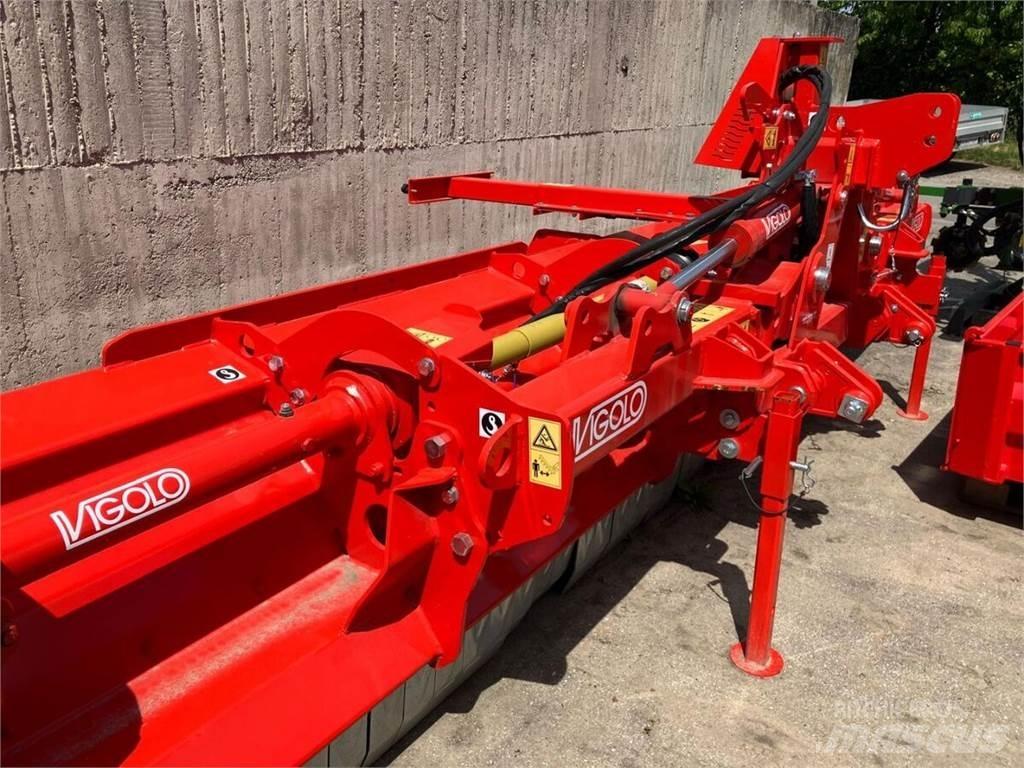  VIGOLO TST-V - 25 500 Kesantoleikkurit ja -murskaimet